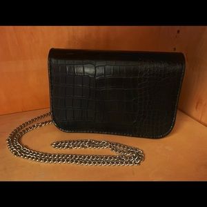 NWOT Super Cute Black Faux Crocodile Crossbody Bag W/ Metal Chain